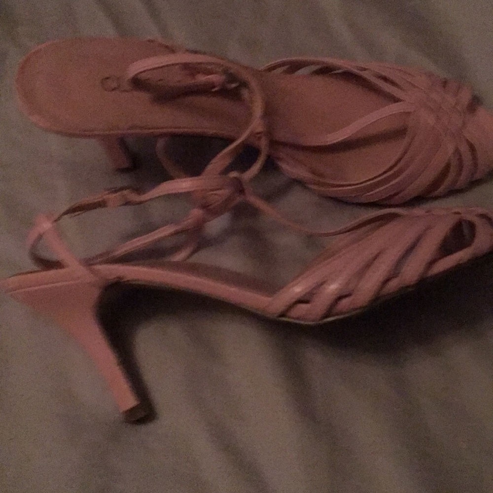 Shoes - Picture 3 of 4